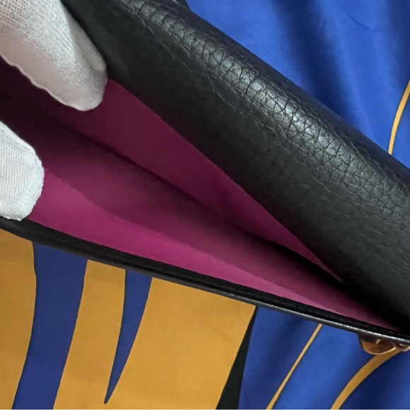 Authentic Preloved Authentic Christian Dior Leather Wallet - Picture 4 of 8